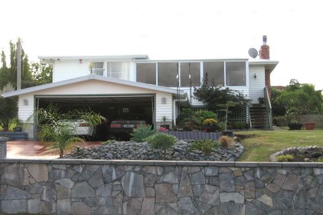 Photo of property in 48 Tiroroa Avenue, Te Atatu South, Auckland, 0610