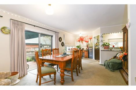 Photo of property in 27 Konene Street, Utuhina, Rotorua, 3015