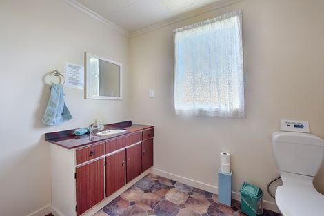 Photo of property in 529 Waikawa-curio Bay Road, Curio Bay, Tokanui, 9884