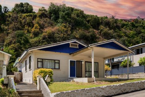 Photo of property in 153 Milton Road, Bluff Hill, Napier, 4110