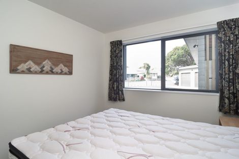 Photo of property in Riverena Flats, 377 Barbadoes Street, Christchurch Central, Christchurch, 8011