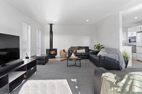 Photo of property in 84a Eversham Road, Mount Maunganui, 3116