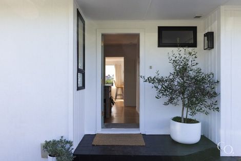 Photo of property in 70 Hinewa Road, Otumoetai, Tauranga, 3110