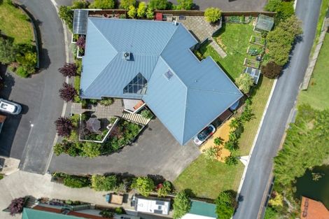 Photo of property in 10 Sunninghurst Drive, Fairfield, Dunedin, 9018