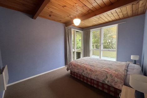 Photo of property in 34 Nikau Street, Eastbourne, Lower Hutt, 5013