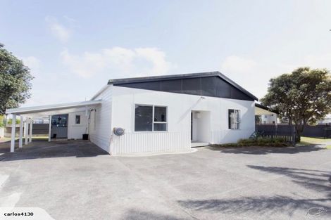 Photo of property in 21 Cornfoot Street, Castlecliff, Whanganui, 4501