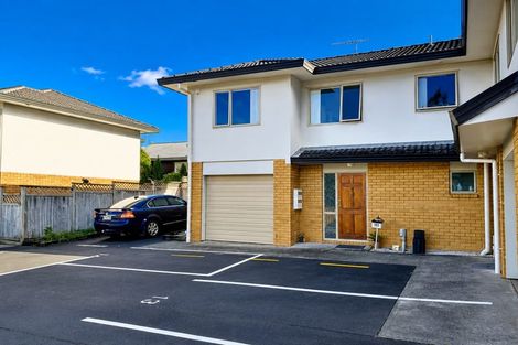 Photo of property in 14/2 Arawa Street, New Lynn, Auckland, 0600
