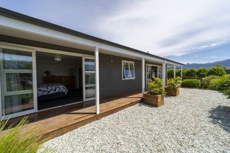 Photo of property in 5 Orbell Crescent, Te Anau, 9679