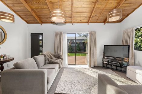 Photo of property in 1/29 Tirimoana Road, Te Atatu South, Auckland, 0602