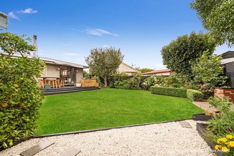 Photo of property in 28 Denise Crescent, Hornby, Christchurch, 8042