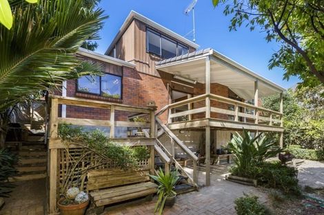 Photo of property in 3/16 Mahara Avenue, Birkenhead, Auckland, 0626