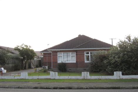 Photo of property in 64 Vagues Road, Northcote, Christchurch, 8052