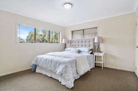 Photo of property in 3 Lewisham Street, Highland Park, Auckland, 2010