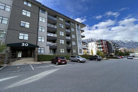 Photo of property in Wyndham Gardens Apartments, 30 Red Oaks Drive, Frankton, Queenstown, 9300