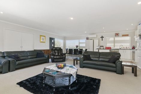 Photo of property in 32 Keepers Drive, Gulf Harbour, Whangaparaoa, 0930