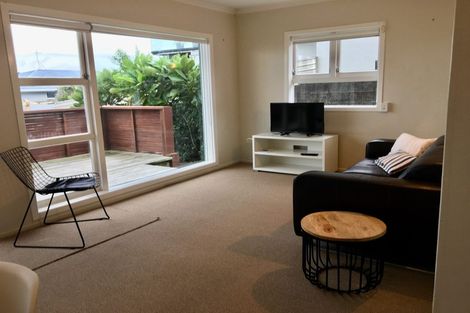 Photo of property in 3/23a Hamblyn Street, Strandon, New Plymouth, 4312