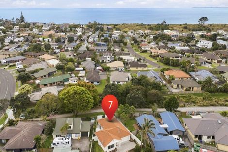 Photo of property in 7 Reef Avenue, Papamoa Beach, Papamoa, 3118