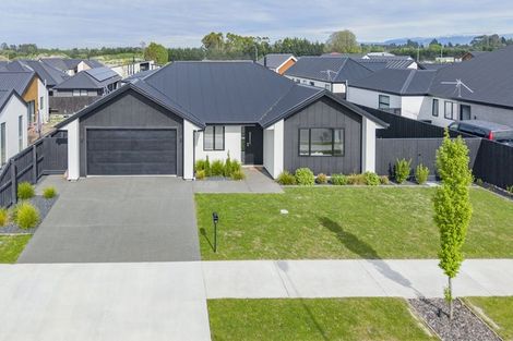 Photo of property in 16 Lusk Street, Rangiora, 7400