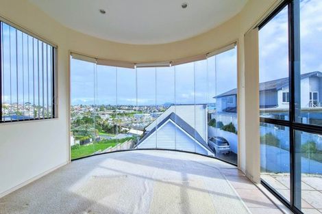 Photo of property in 1/73 Takutai Avenue, Half Moon Bay, Auckland, 2012