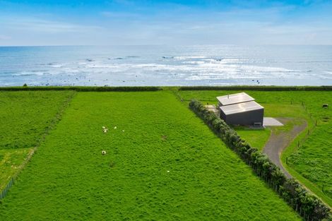 Photo of property in 59 Anglers Avenue, Warea, New Plymouth, 4381