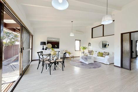 Photo of property in 2/35 Swanson Road, Henderson, Auckland, 0610