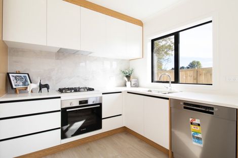 Photo of property in 2/47 Chedworth Avenue, Chedworth, Hamilton, 3210