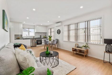 Photo of property in 1/18 Plunket Avenue, Papatoetoe, Auckland, 2104