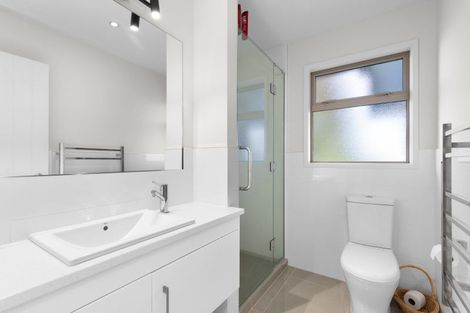 Photo of property in 21 Dalethorpe Avenue, Fairfield, Hamilton, 3214