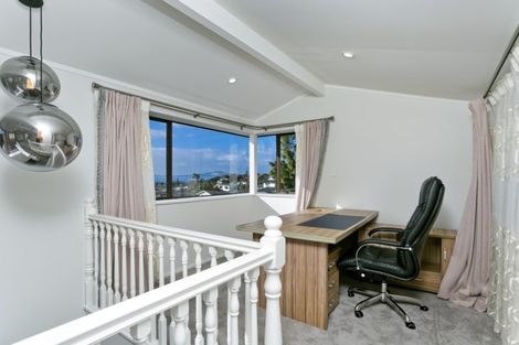 Photo of property in 43 Wyoming Avenue, Murrays Bay, Auckland, 0630