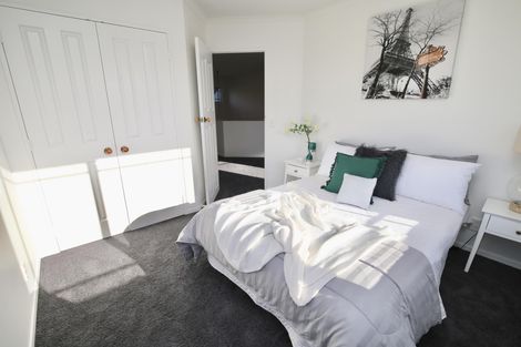 Photo of property in 18 Admiral Crescent, Flagstaff, Hamilton, 3210