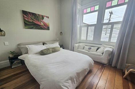 Photo of property in 87 Tiber Street, Island Bay, Wellington, 6023