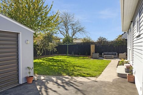 Photo of property in 1/274 Main North Road, Redwood, Christchurch, 8051