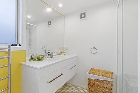 Photo of property in 8 Fyfe Road, Waihi Beach, 3611