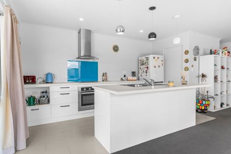 Photo of property in 11 Sunset Drive, Baylys Beach, Dargaville, 0377