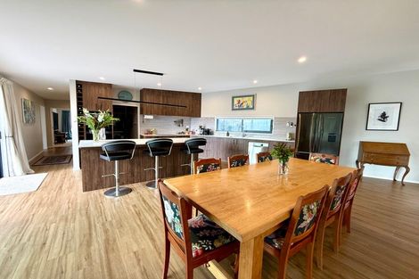 Photo of property in 13 Matuku Lane, Heathcote Valley, Christchurch, 8022