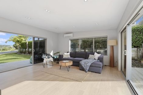 Photo of property in 12 Robertson Street, Raglan, 3225