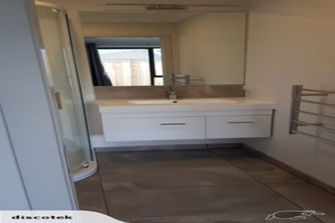 Photo of property in 5 Pohe Street, Waikanae, 5036