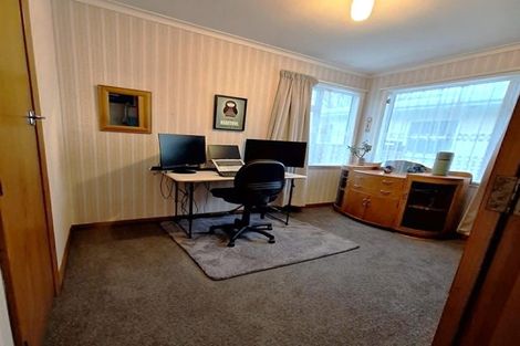 Photo of property in 32 Liverpool Street, Takaro, Palmerston North, 4412
