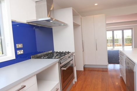 Photo of property in 11 Kotare Street, Waikanae, 5036
