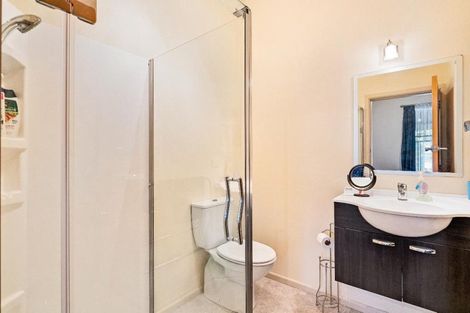 Photo of property in 18 York Street, Moera, Lower Hutt, 5010