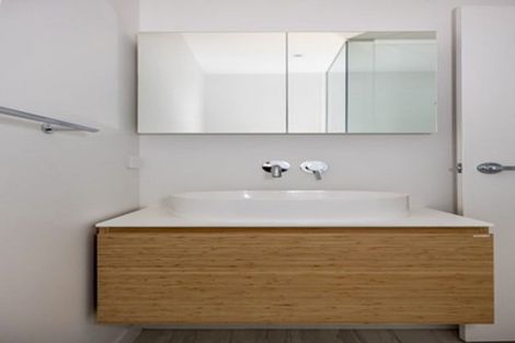 Photo of property in 22c Waipa Street, Birkenhead, Auckland, 0626