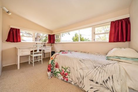 Photo of property in 2 Bracken Street, Wallaceville, Upper Hutt, 5018