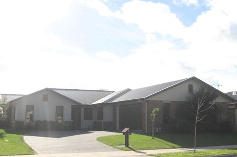 Photo of property in 41 Farringdon Avenue, Rototuna North, Hamilton, 3210