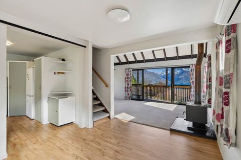 Photo of property in 218 Fernhill Road, Sunshine Bay, Queenstown, 9300