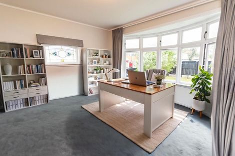 Photo of property in 2 Akatea Street, Berhampore, Wellington, 6023