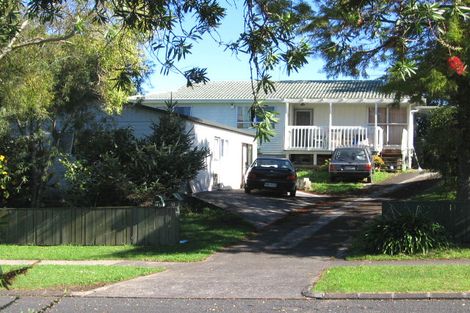 Photo of property in 13 Minaret Drive, Bucklands Beach, Auckland, 2014