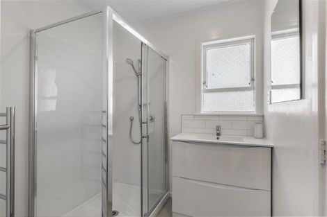 Photo of property in 2 Hokianga Street, Mangere East, Auckland, 2024