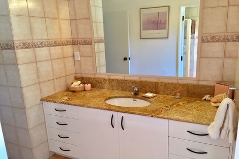 Photo of property in 33 Rarere Terrace, Kerikeri, 0230