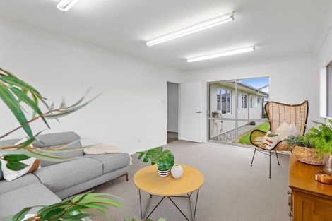 Photo of property in 8 Karamea Street, Whalers Gate, New Plymouth, 4310