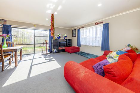 Photo of property in 45 Robert Ross Place, Clendon Park, Auckland, 2103